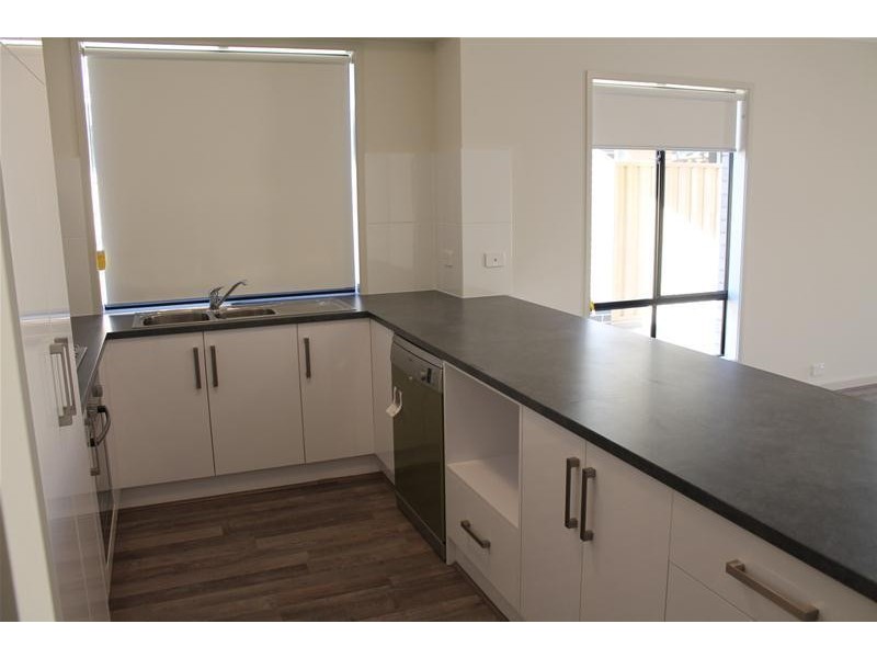 20 Admiral Parade, Seaford Meadows SA 5169