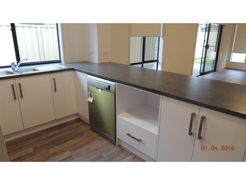 20 Admiral Parade, Seaford Meadows SA 5169