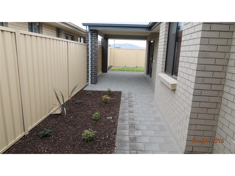 20 Admiral Parade, Seaford Meadows SA 5169