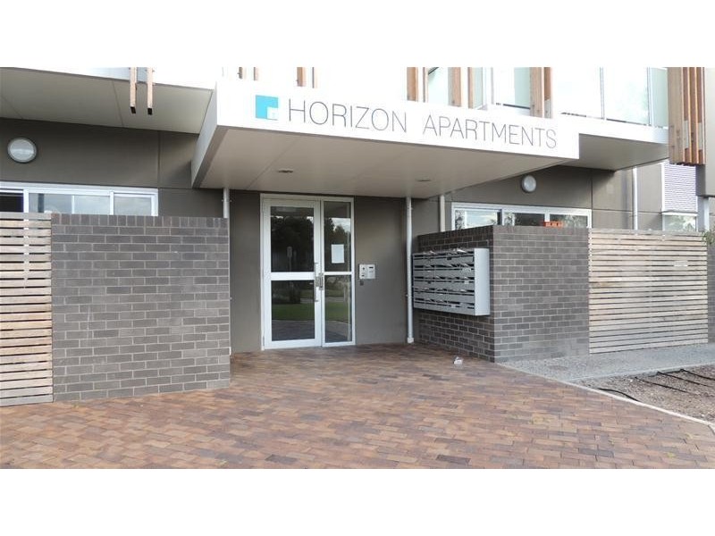 17/2 Ochre Place, Christie Downs SA 5164