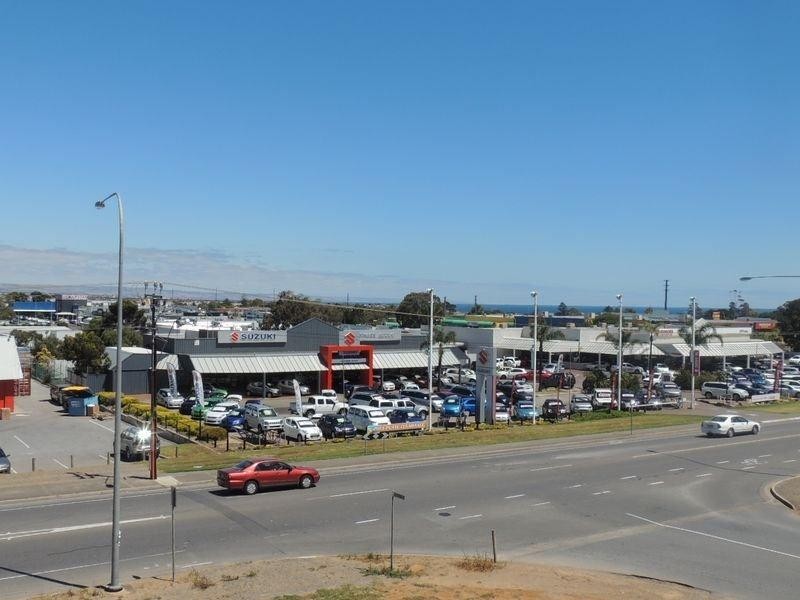 17/2 Ochre Place, Christie Downs SA 5164