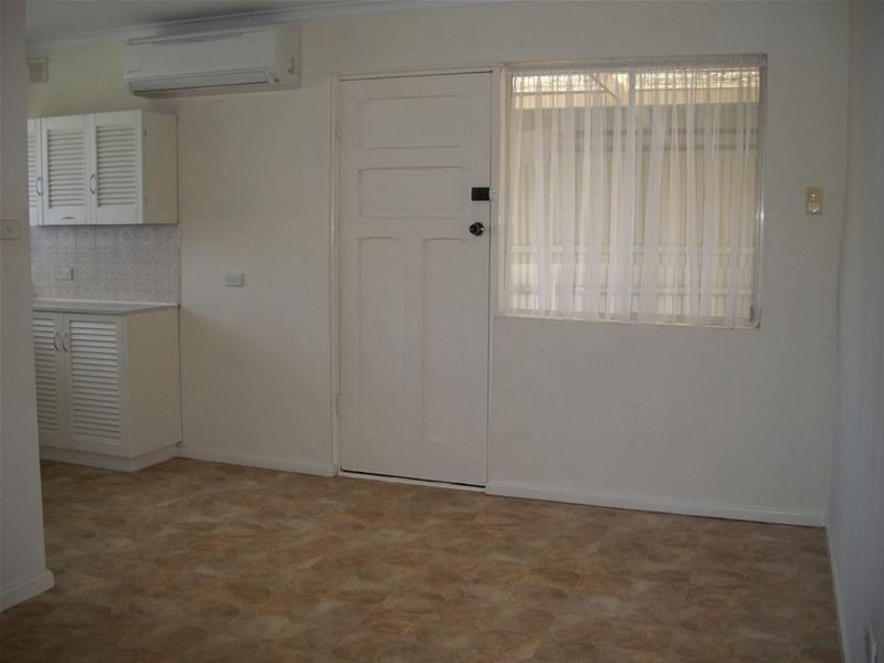 6 Pat Crescent, Morphett Vale SA 5162