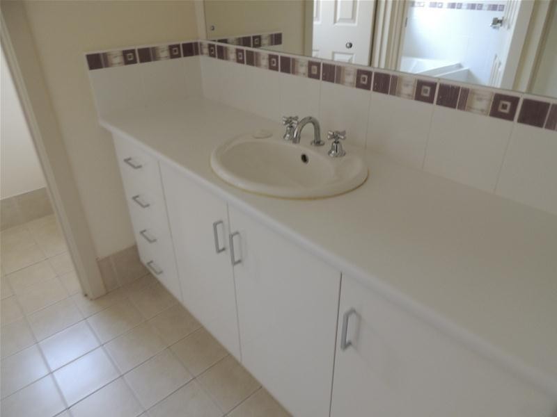 14 Yeltana Avenue, Huntfield Heights SA 5163