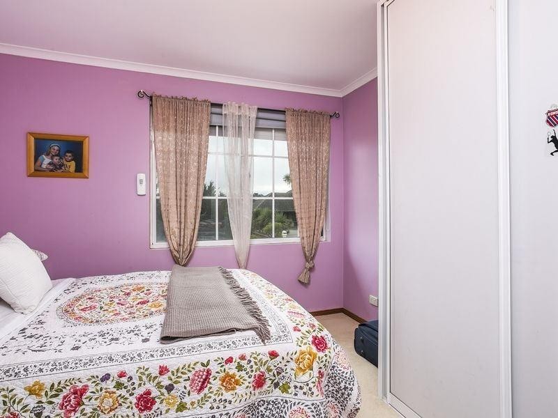 20 Brett Crescent, Hallett Cove SA 5158