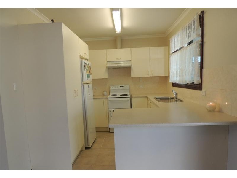 30 Troutbeck  Crescent, Huntfield Heights SA 5163