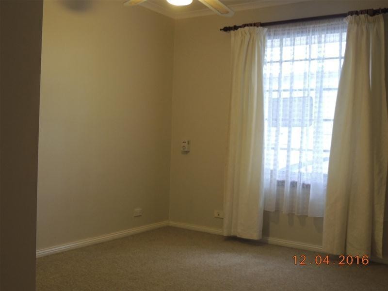 30 Troutbeck  Crescent, Huntfield Heights SA 5163