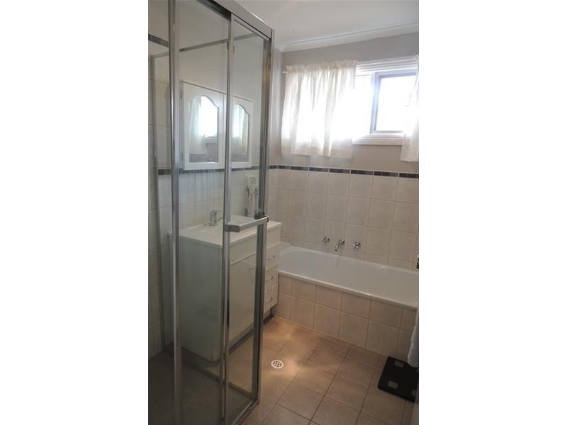 30 Troutbeck  Crescent, Huntfield Heights SA 5163