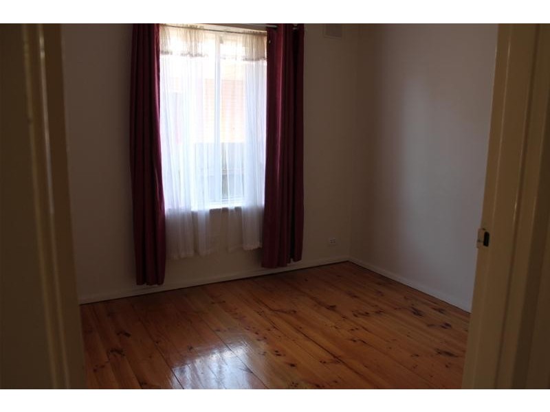 37 Kwinana Crescent, Port Noarlunga South SA 5167