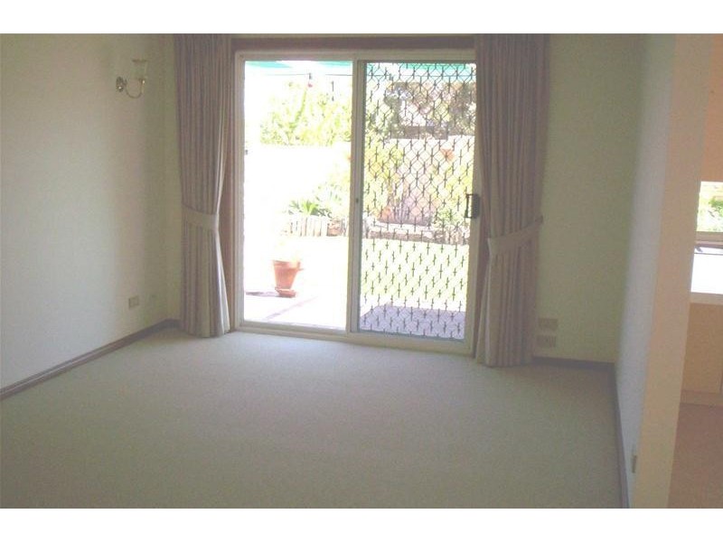 27 Central Avenue, Hallett Cove SA 5158