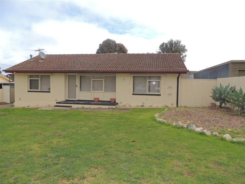 25 McKinna Avenue, Christie Downs SA 5164