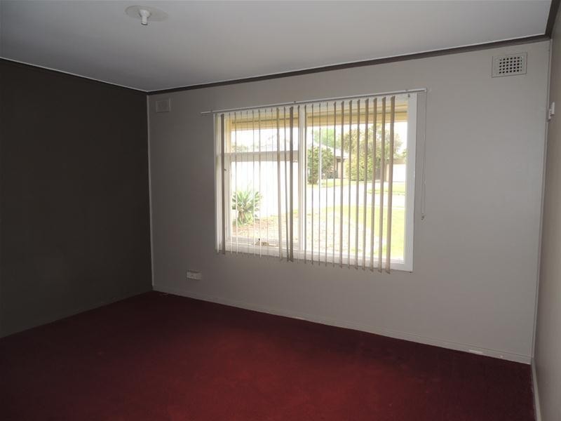 25 McKinna Avenue, Christie Downs SA 5164