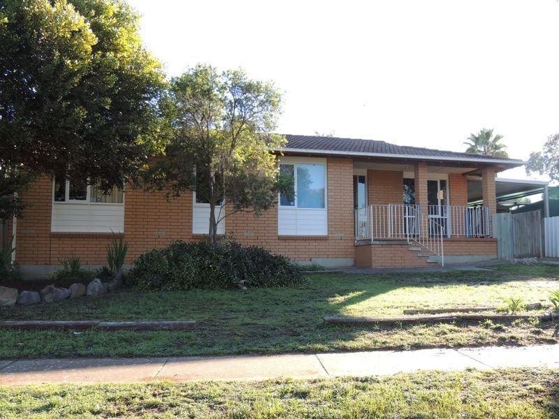 15 Narvik Crescent, Hackham West SA 5163