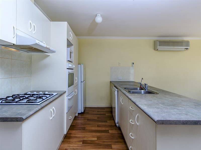 16 Redwood Close, Noarlunga Downs SA 5168