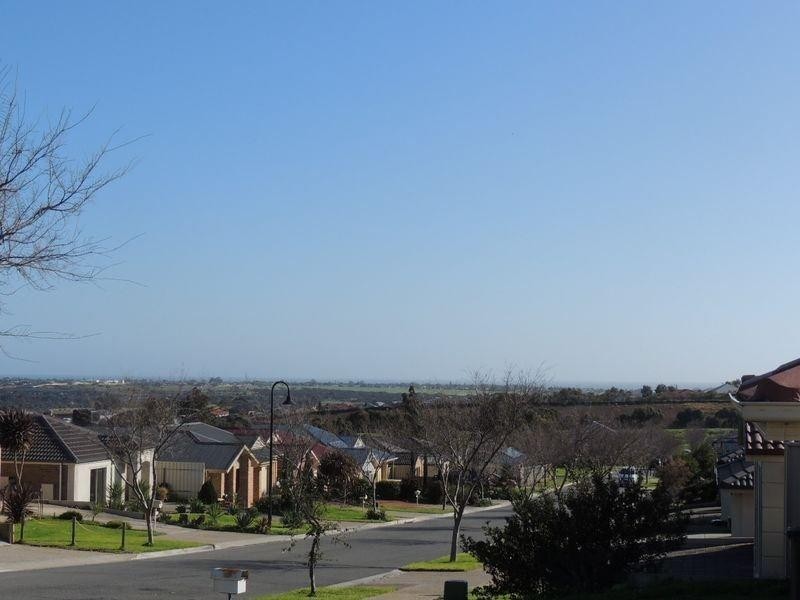 25 Antonio Street, Huntfield Heights SA 5163