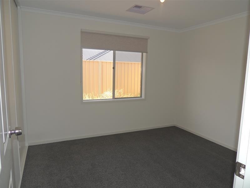 4 Mermaid Street, Seaford Meadows SA 5169