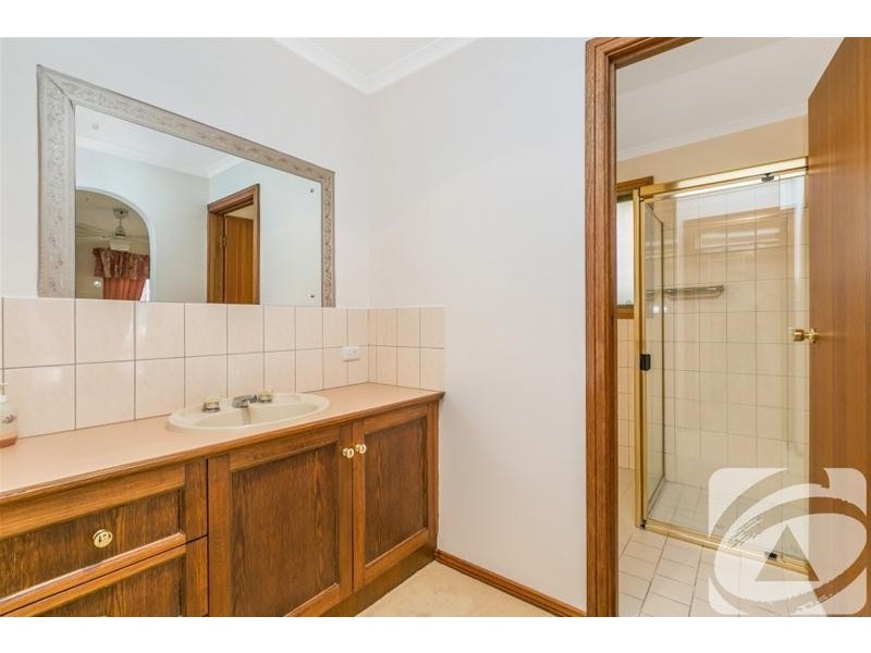 13 Lapwing Street, Hallett Cove SA 5158