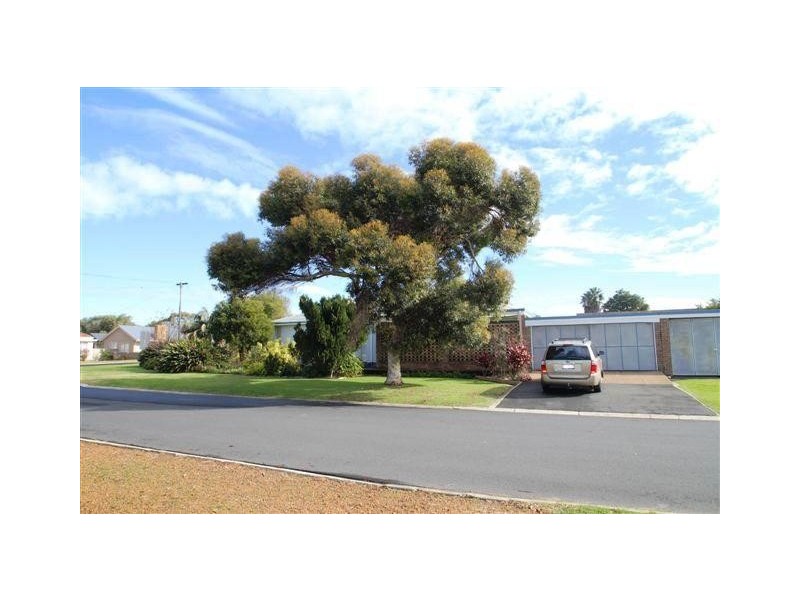 104 Mangles Street, South Bunbury WA 6230