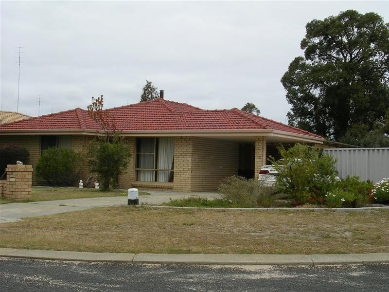 9 Hanks Way, Australind WA 6233