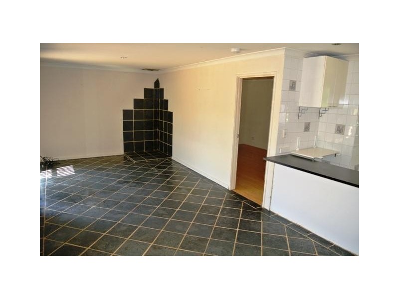 50 Parkfield Way, Australind WA 6233