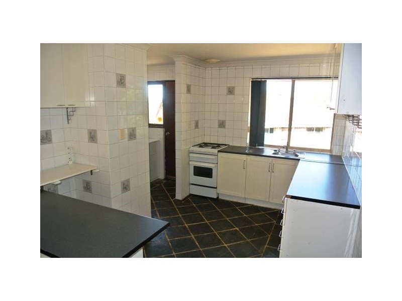 50 Parkfield Way, Australind WA 6233