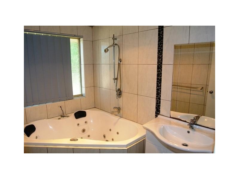 50 Parkfield Way, Australind WA 6233