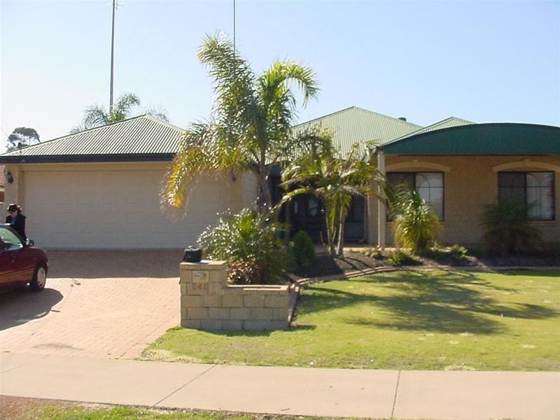 241 Old Coast Road, Australind WA 6233