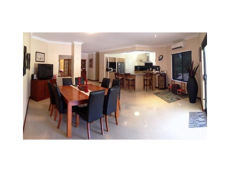 6 Little Place, Leschenault WA 6233