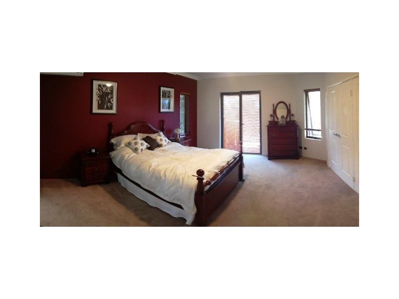 6 Little Place, Leschenault WA 6233