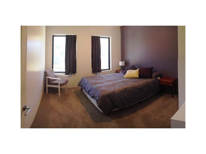 6 Little Place, Leschenault WA 6233