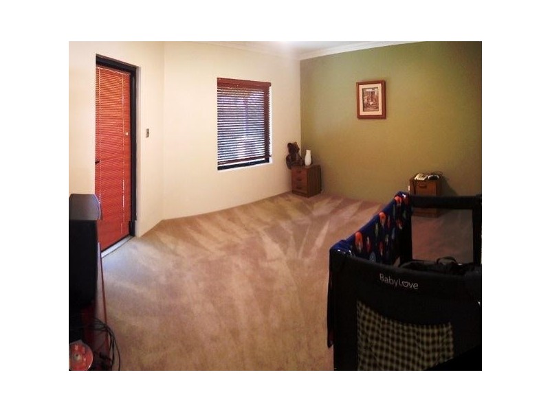 6 Little Place, Leschenault WA 6233