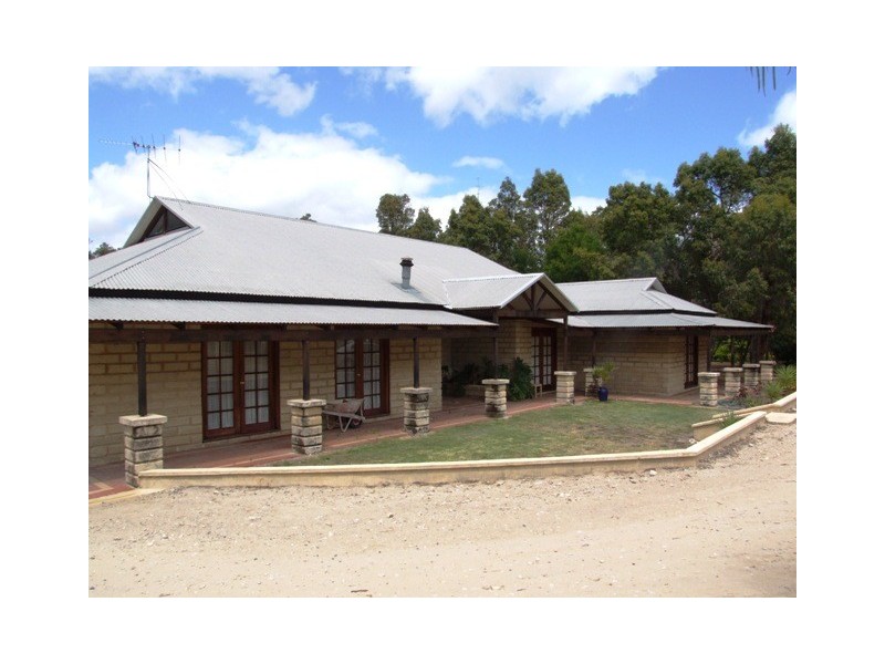 36 Tributary Place, Leschenault WA 6233