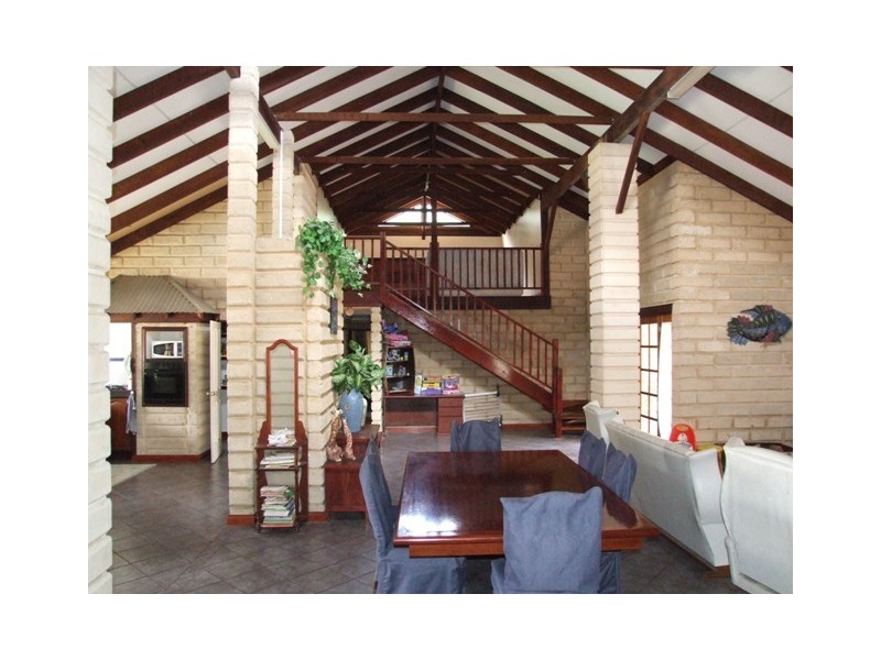 36 Tributary Place, Leschenault WA 6233