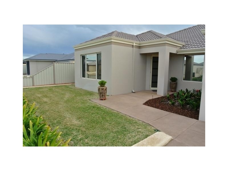 18 Solstice Way, Australind WA 6233