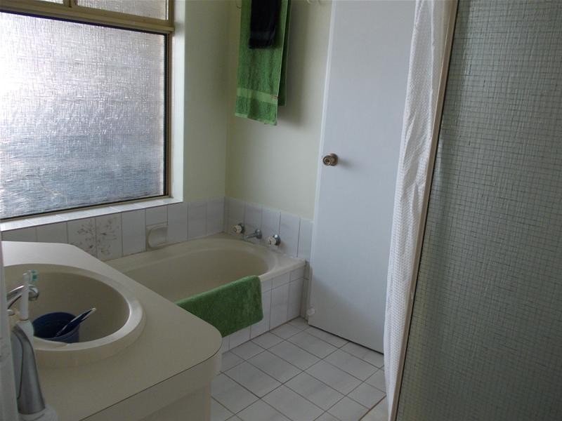 4A Coral Place, Eaton WA 6232