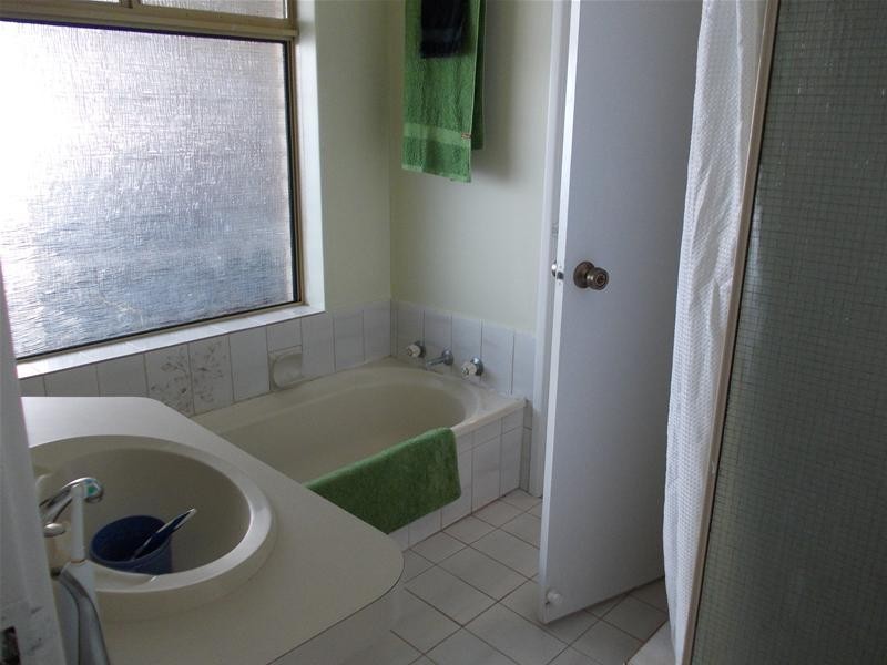 4A Coral Place, Eaton WA 6232