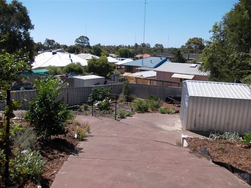 4A Coral Place, Eaton WA 6232