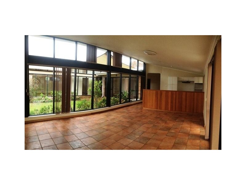 6 Hester Street, Harvey WA 6220