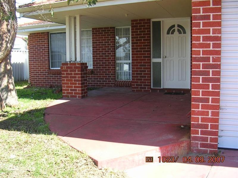 11 Emelia Place, Australind WA 6233