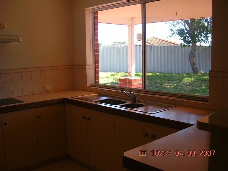 11 Emelia Place, Australind WA 6233