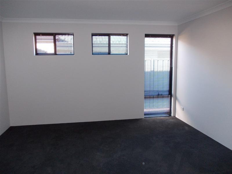 52 Barnes Avenue, Australind WA 6233