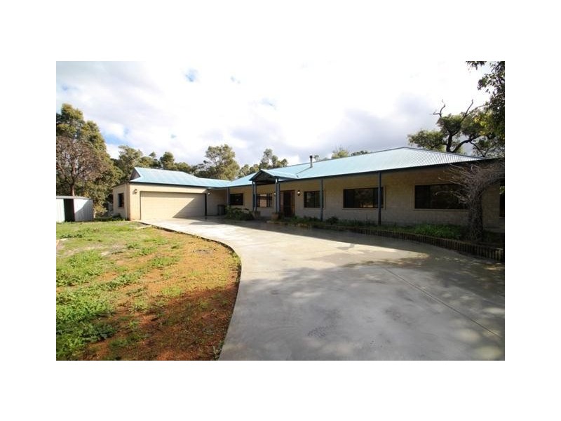 16 Talia Court, Leschenault WA 6233