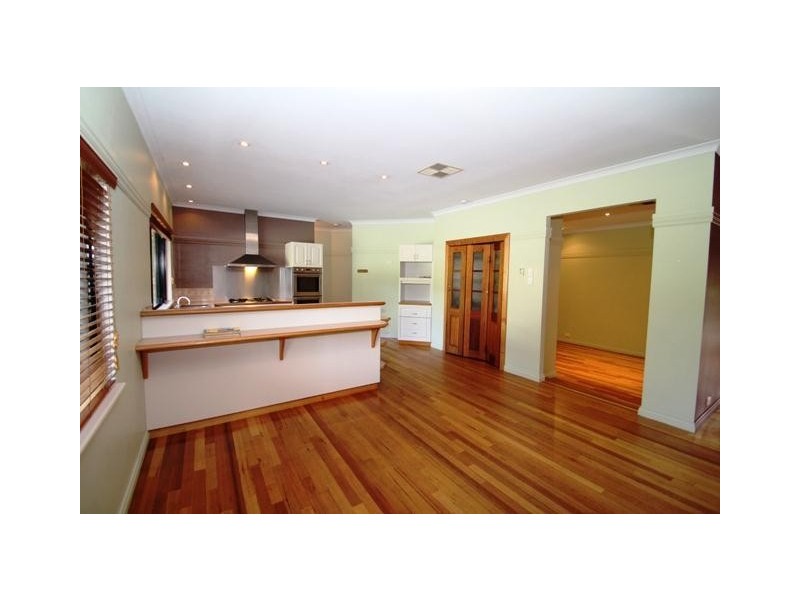 16 Talia Court, Leschenault WA 6233