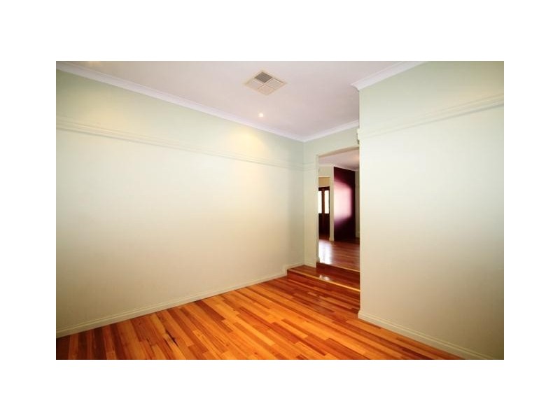 16 Talia Court, Leschenault WA 6233