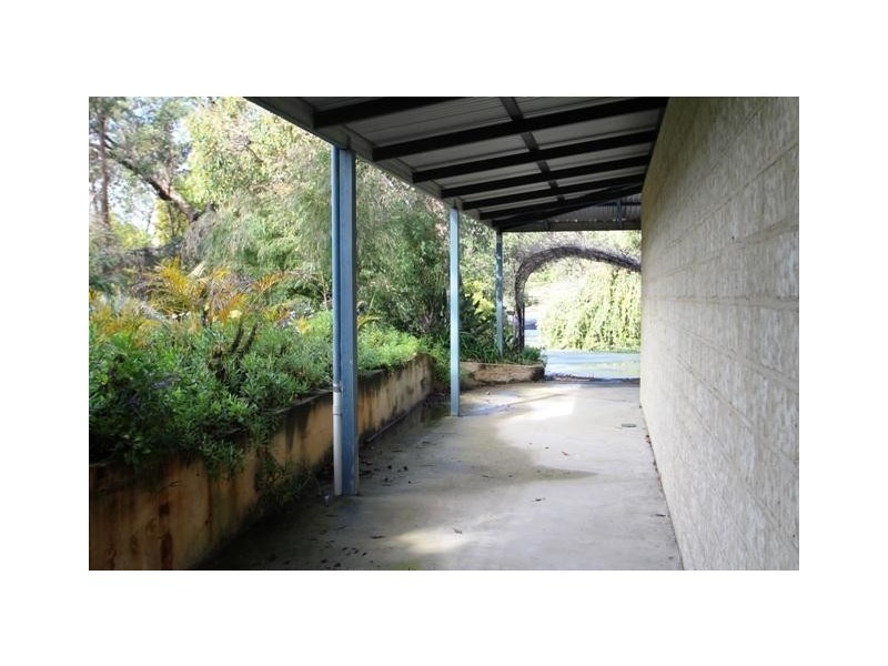 16 Talia Court, Leschenault WA 6233