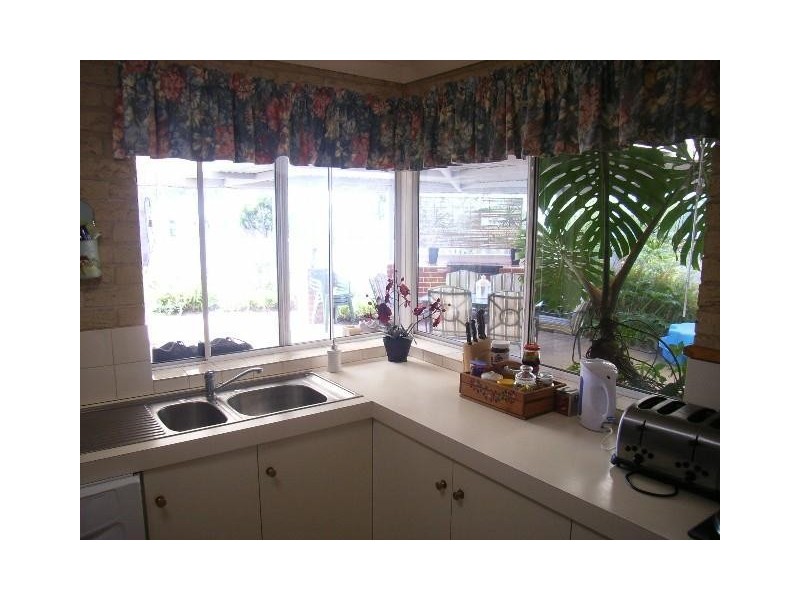 6 Caledonia Rise, Australind WA 6233