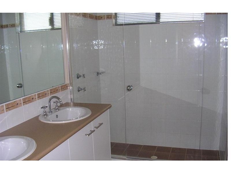 109 Barton Drive, Australind WA 6233