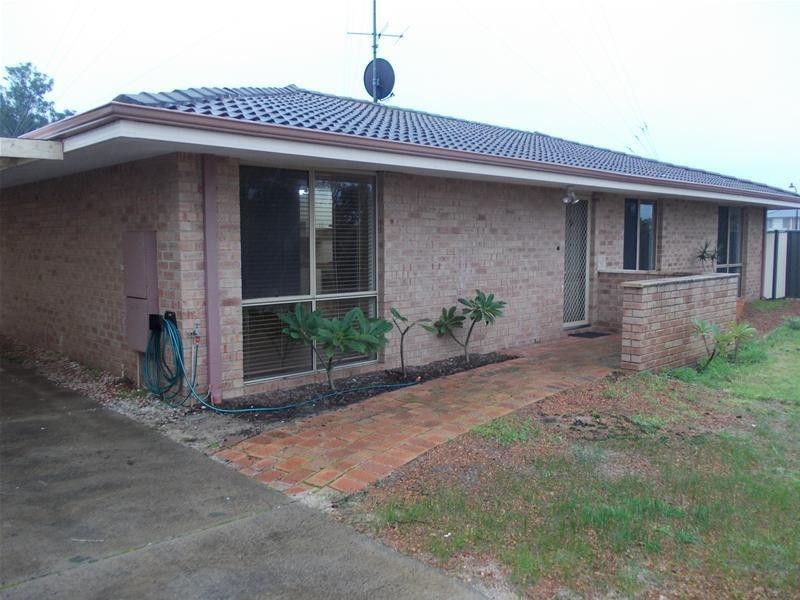 2 Henslagh Turn, Australind WA 6233