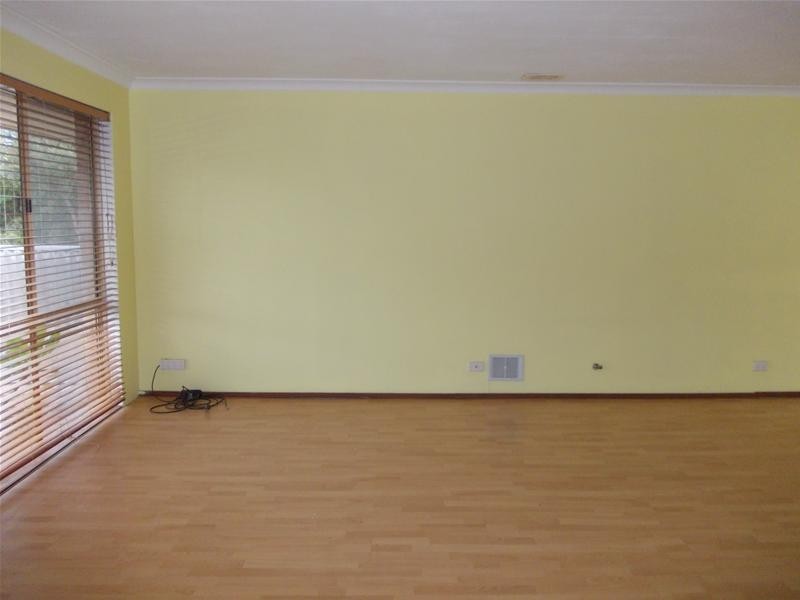 2 Henslagh Turn, Australind WA 6233