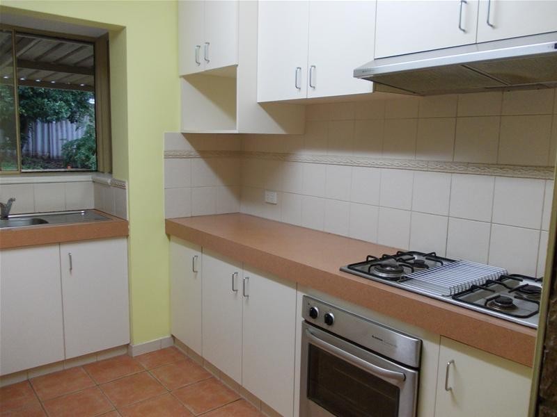 2 Henslagh Turn, Australind WA 6233