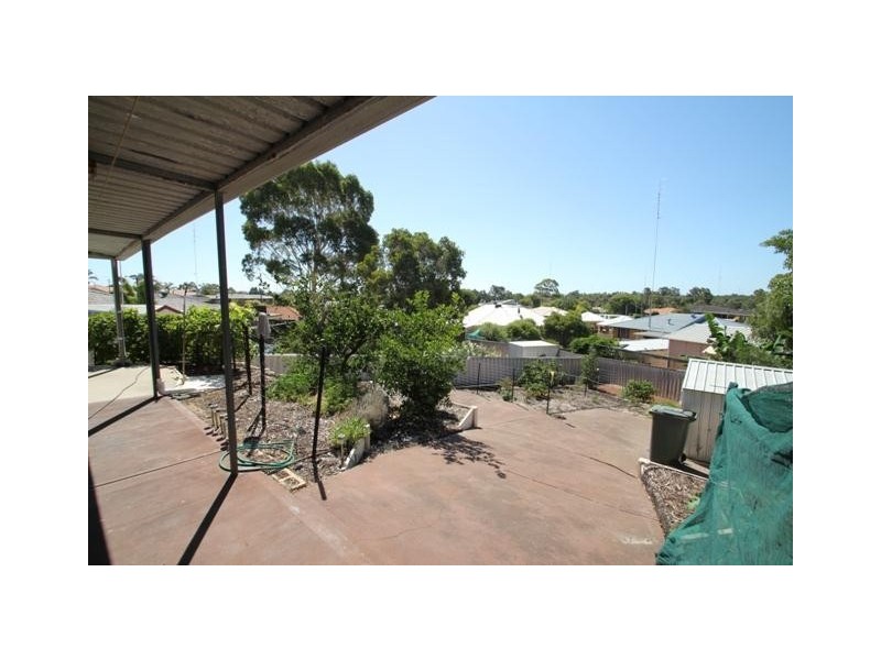 4A Coral Place, Eaton WA 6232